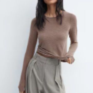 Round-neck knitted t-shirt